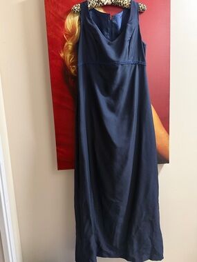 Classic Navy Maxi Dress - Sleeveless Elegant Design